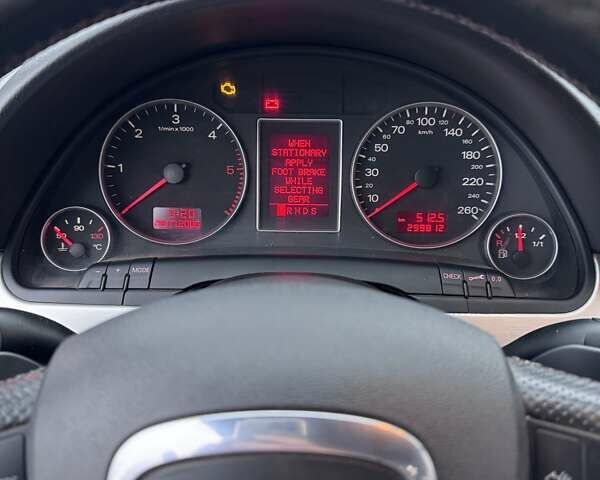 Сірий Ауді А4, об'ємом двигуна 2 л та пробігом 301 тис. км за 6800 $, фото 9 на Automoto.ua