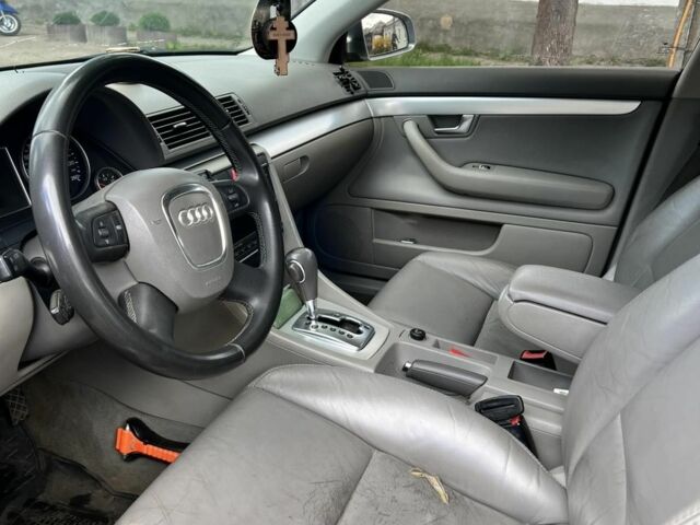 Сірий Ауді А4, об'ємом двигуна 2 л та пробігом 310 тис. км за 4500 $, фото 5 на Automoto.ua