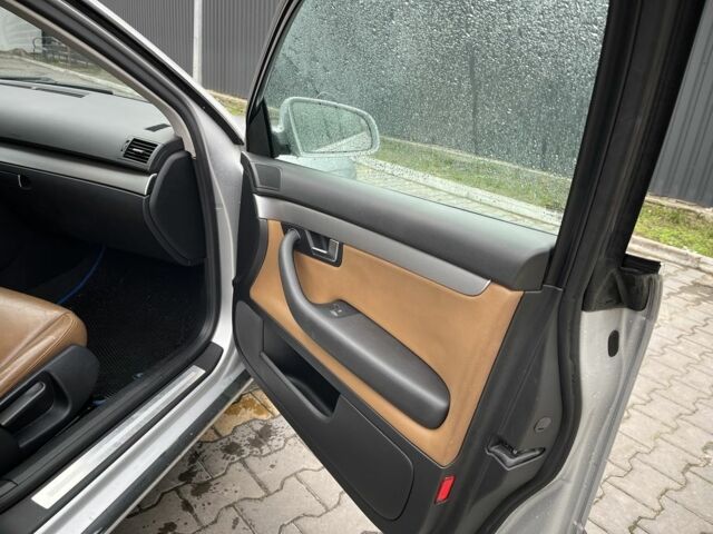 Серый Ауди А4, объемом двигателя 2 л и пробегом 170 тыс. км за 3499 $, фото 12 на Automoto.ua