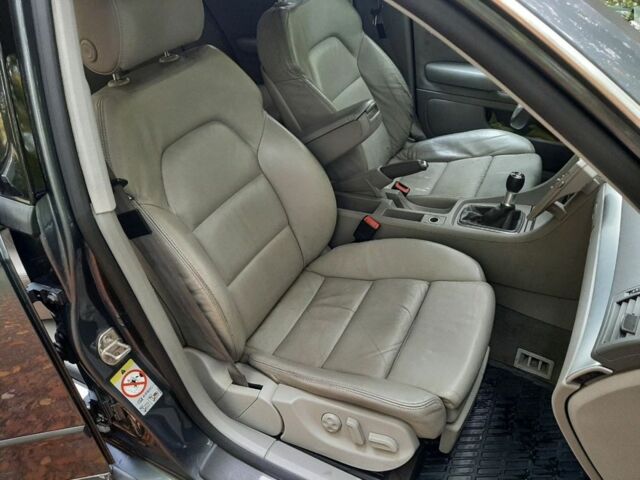 Сірий Ауді А4, об'ємом двигуна 0 л та пробігом 250 тис. км за 3100 $, фото 6 на Automoto.ua