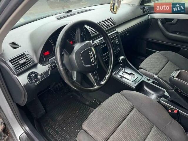 Ауди А4 2007 в Кропивницком (Кировограде) на Automoto.ua Серый Ауди А4, объемом двигателя 1.98 л и пробегом 260 тыс. км за 7300 $, фото 3 на Automoto.ua