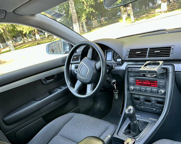 Ауди А4 2008 в Киеве на Automoto.ua Серый Ауди А4, объемом двигателя 1.6 л и пробегом 240 тыс. км за 8500 $, фото 10 на Automoto.ua