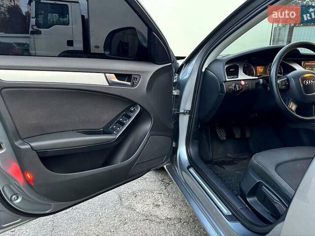 Сірий Ауді А4, об'ємом двигуна 2 л та пробігом 300 тис. км за 9400 $, фото 8 на Automoto.ua