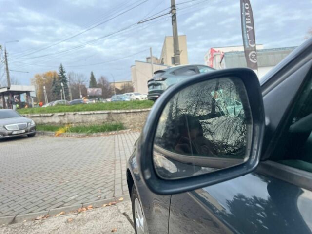 Серый Ауди А4, объемом двигателя 3 л и пробегом 313 тыс. км за 9300 $, фото 7 на Automoto.ua