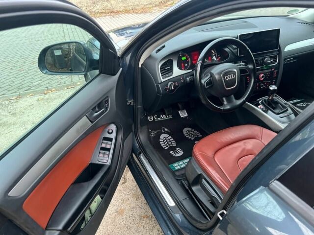 Серый Ауди А4, объемом двигателя 3 л и пробегом 313 тыс. км за 9300 $, фото 8 на Automoto.ua