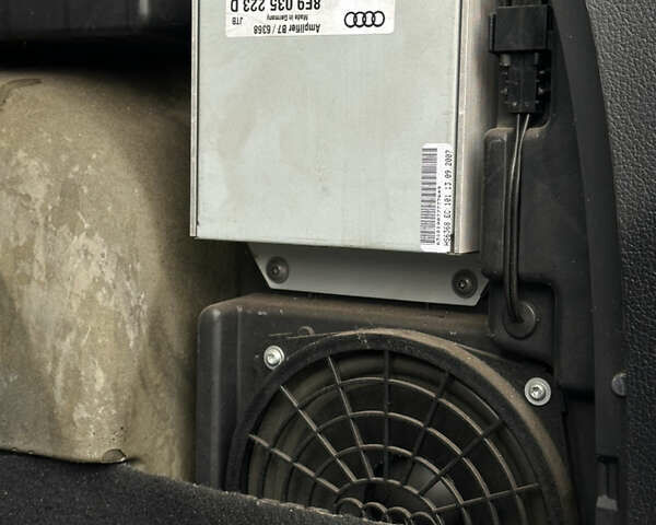 Сірий Ауді А4, об'ємом двигуна 1.8 л та пробігом 223 тис. км за 7200 $, фото 30 на Automoto.ua