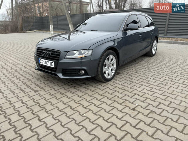 Серый Ауди А4, объемом двигателя 2 л и пробегом 292 тыс. км за 8600 $, фото 1 на Automoto.ua
