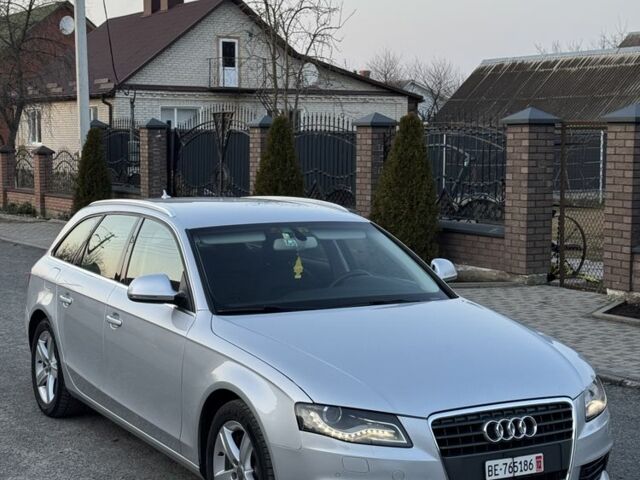 Сірий Ауді А4, об'ємом двигуна 2 л та пробігом 265 тис. км за 8100 $, фото 2 на Automoto.ua