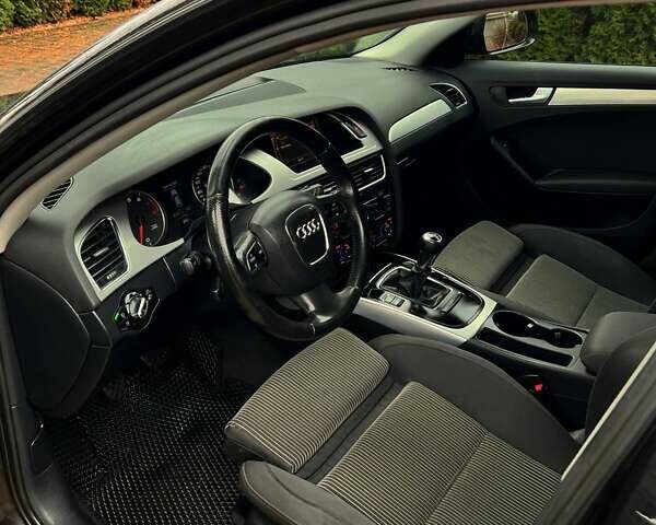 Серый Ауди А4, объемом двигателя 1.98 л и пробегом 287 тыс. км за 7700 $, фото 11 на Automoto.ua