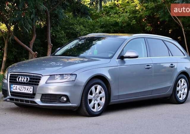 Сірий Ауді А4, об'ємом двигуна 2 л та пробігом 274 тис. км за 10000 $, фото 5 на Automoto.ua