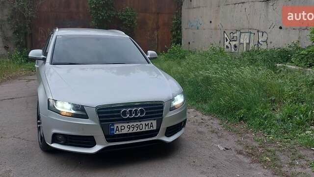 Сірий Ауді А4, об'ємом двигуна 2 л та пробігом 260 тис. км за 7800 $, фото 2 на Automoto.ua