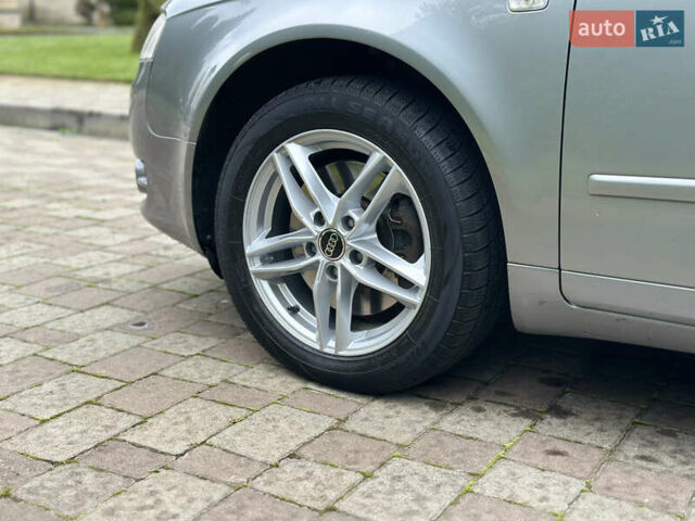 Сірий Ауді А4, об'ємом двигуна 1.8 л та пробігом 223 тис. км за 7200 $, фото 26 на Automoto.ua