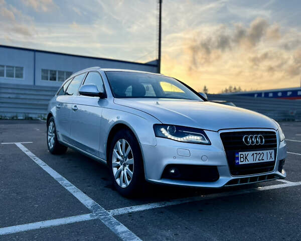 Серый Ауди А4, объемом двигателя 2 л и пробегом 246 тыс. км за 9500 $, фото 8 на Automoto.ua