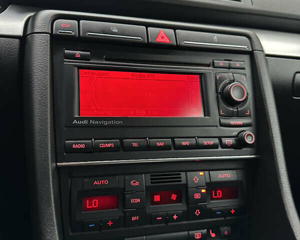 Сірий Ауді А4, об'ємом двигуна 1.8 л та пробігом 223 тис. км за 7200 $, фото 59 на Automoto.ua