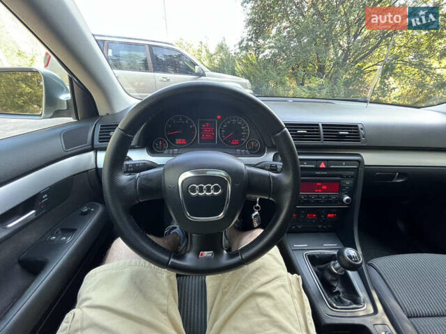 Серый Ауди А4, объемом двигателя 2 л и пробегом 199 тыс. км за 6950 $, фото 23 на Automoto.ua