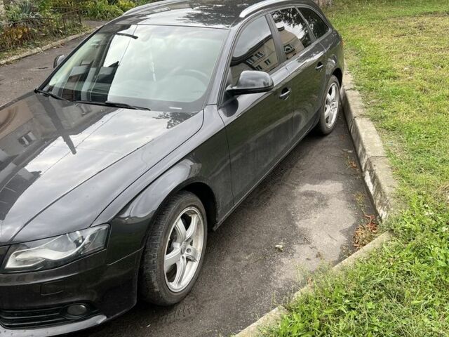 Серый Ауди А4, объемом двигателя 2 л и пробегом 286 тыс. км за 8650 $, фото 3 на Automoto.ua