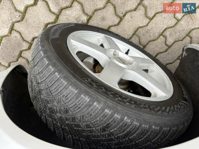 Серый Ауди А4, объемом двигателя 1.6 л и пробегом 196 тыс. км за 6750 $, фото 39 на Automoto.ua