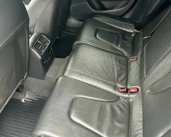 Сірий Ауді А4, об'ємом двигуна 1.98 л та пробігом 322 тис. км за 9600 $, фото 7 на Automoto.ua