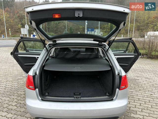 Сірий Ауді А4, об'ємом двигуна 1.6 л та пробігом 198 тис. км за 6950 $, фото 26 на Automoto.ua