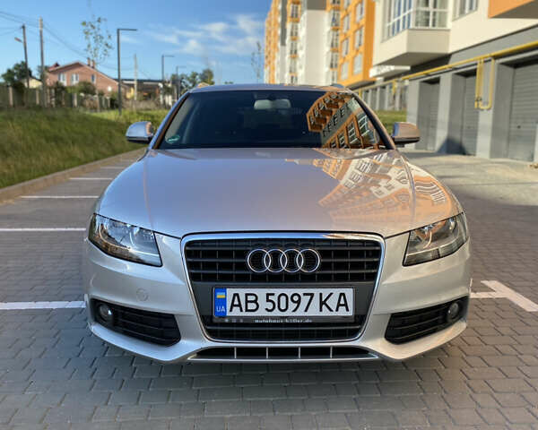 Сірий Ауді А4, об'ємом двигуна 1.8 л та пробігом 182 тис. км за 9600 $, фото 1 на Automoto.ua