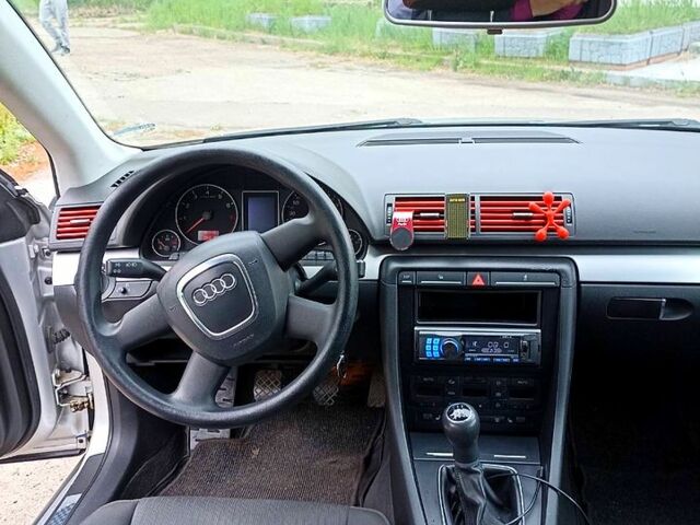 Серый Ауди А4, объемом двигателя 1.6 л и пробегом 215 тыс. км за 5500 $, фото 3 на Automoto.ua