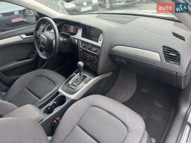 Сірий Ауді А4, об'ємом двигуна 1.8 л та пробігом 190 тис. км за 7999 $, фото 31 на Automoto.ua