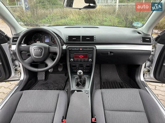 Сірий Ауді А4, об'ємом двигуна 1.6 л та пробігом 198 тис. км за 6950 $, фото 24 на Automoto.ua