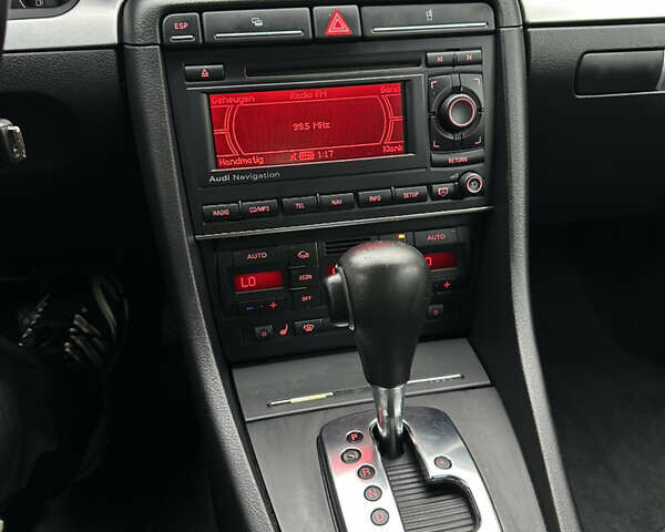 Сірий Ауді А4, об'ємом двигуна 1.8 л та пробігом 223 тис. км за 7200 $, фото 57 на Automoto.ua