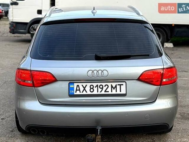 Сірий Ауді А4, об'ємом двигуна 2 л та пробігом 300 тис. км за 9400 $, фото 2 на Automoto.ua