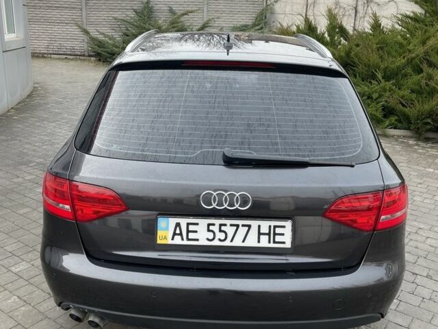 Ауди А4 2008 в Кривом Роге на Automoto.ua Серый Ауди А4, объемом двигателя 2 л и пробегом 318 тыс. км за 10500 $, фото 5 на Automoto.ua