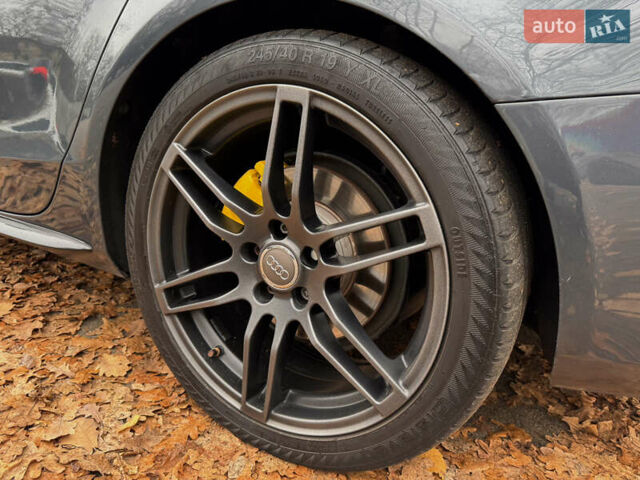 Сірий Ауді А4, об'ємом двигуна 1.8 л та пробігом 311 тис. км за 9300 $, фото 22 на Automoto.ua