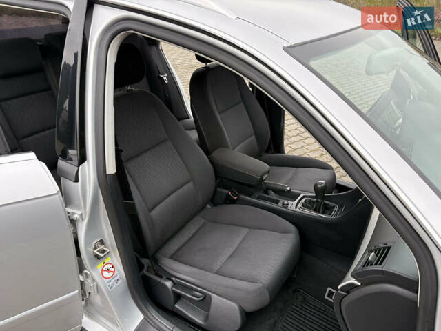 Сірий Ауді А4, об'ємом двигуна 1.6 л та пробігом 198 тис. км за 6950 $, фото 34 на Automoto.ua