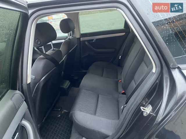 Серый Ауди А4, объемом двигателя 2 л и пробегом 305 тыс. км за 6999 $, фото 31 на Automoto.ua