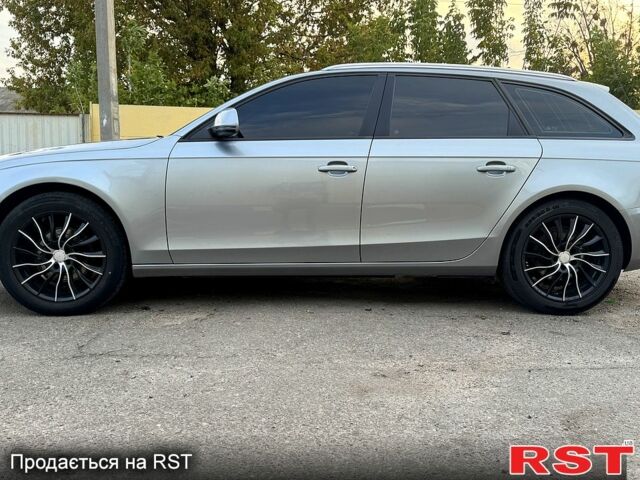 Сірий Ауді А4, об'ємом двигуна 2 л та пробігом 300 тис. км за 9400 $, фото 6 на Automoto.ua