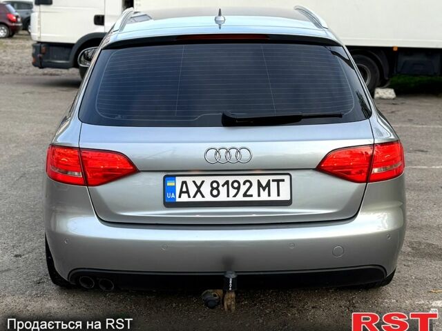 Сірий Ауді А4, об'ємом двигуна 2 л та пробігом 300 тис. км за 9400 $, фото 3 на Automoto.ua