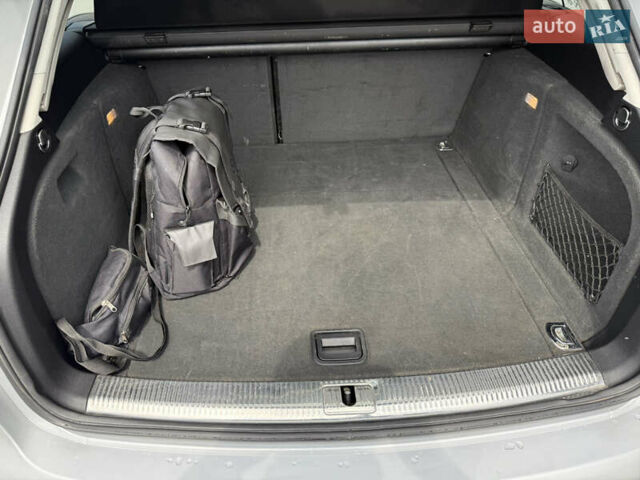 Сірий Ауді А4, об'ємом двигуна 1.8 л та пробігом 263 тис. км за 9100 $, фото 12 на Automoto.ua