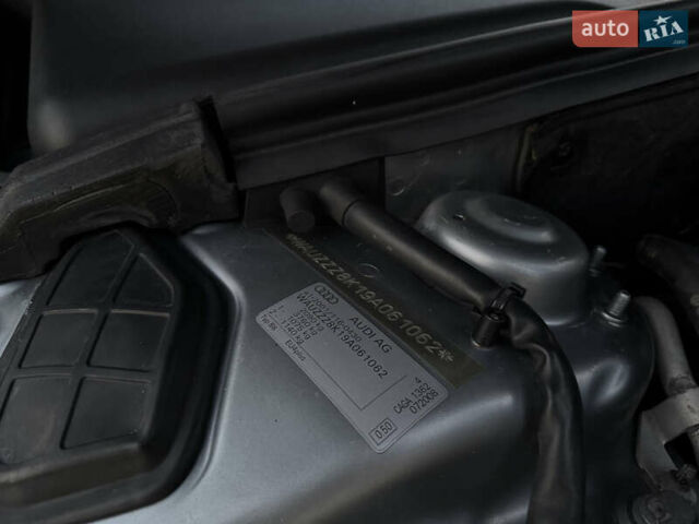 Серый Ауди А4, объемом двигателя 1.97 л и пробегом 367 тыс. км за 8800 $, фото 37 на Automoto.ua