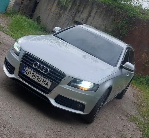 Сірий Ауді А4, об'ємом двигуна 2 л та пробігом 260 тис. км за 7500 $, фото 7 на Automoto.ua