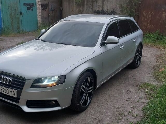 Сірий Ауді А4, об'ємом двигуна 2 л та пробігом 260 тис. км за 7500 $, фото 2 на Automoto.ua
