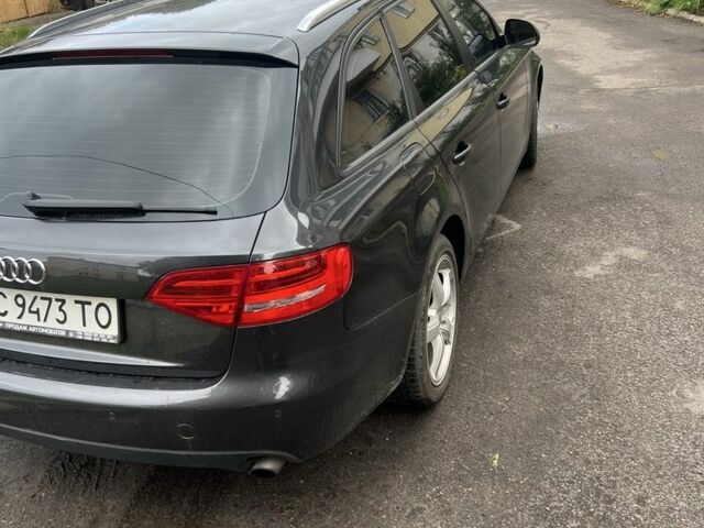 Серый Ауди А4, объемом двигателя 2 л и пробегом 286 тыс. км за 8650 $, фото 5 на Automoto.ua