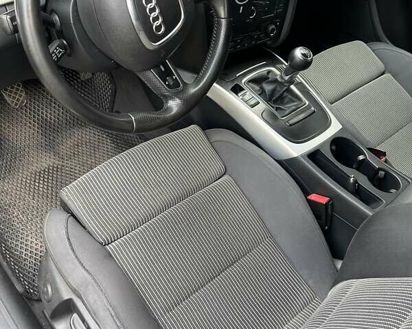 Серый Ауди А4, объемом двигателя 2 л и пробегом 286 тыс. км за 8500 $, фото 16 на Automoto.ua