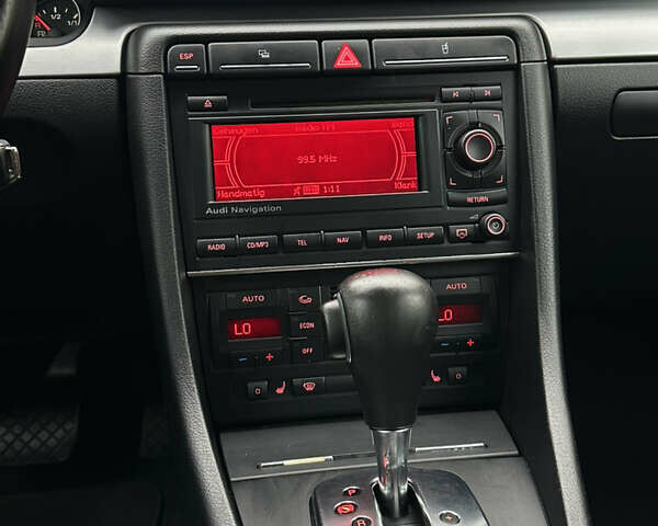 Сірий Ауді А4, об'ємом двигуна 1.8 л та пробігом 223 тис. км за 7200 $, фото 58 на Automoto.ua