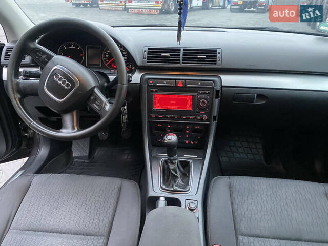 Серый Ауди А4, объемом двигателя 2 л и пробегом 305 тыс. км за 6999 $, фото 26 на Automoto.ua
