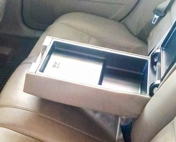 Серый Ауди А4, объемом двигателя 2 л и пробегом 245 тыс. км за 7800 $, фото 13 на Automoto.ua