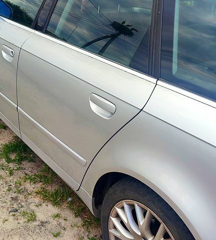 Сірий Ауді А4, об'ємом двигуна 1.6 л та пробігом 0 тис. км за 6000 $, фото 3 на Automoto.ua
