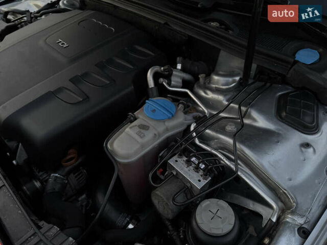 Серый Ауди А4, объемом двигателя 1.97 л и пробегом 367 тыс. км за 8800 $, фото 36 на Automoto.ua