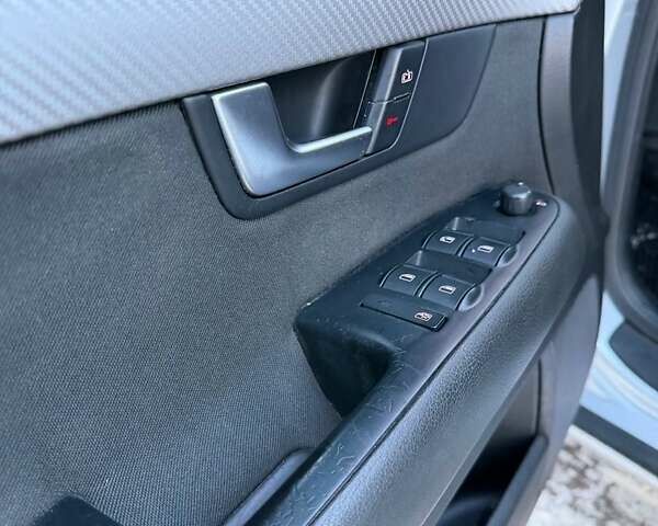 Серый Ауди А4, объемом двигателя 2 л и пробегом 247 тыс. км за 6650 $, фото 17 на Automoto.ua