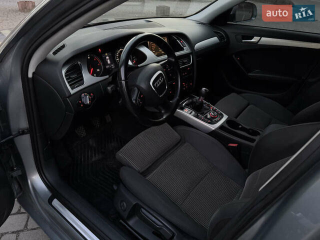 Серый Ауди А4, объемом двигателя 1.97 л и пробегом 367 тыс. км за 8800 $, фото 16 на Automoto.ua