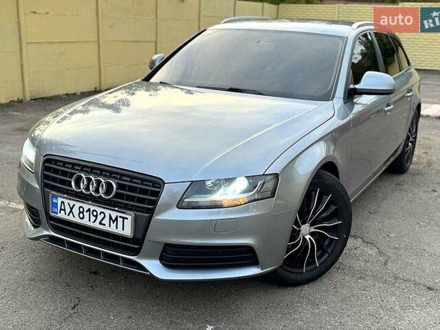 Сірий Ауді А4, об'ємом двигуна 2 л та пробігом 300 тис. км за 9400 $, фото 11 на Automoto.ua