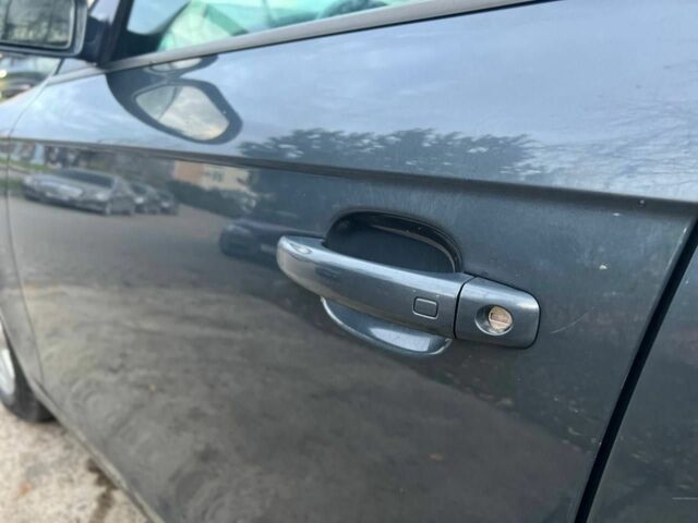 Серый Ауди А4, объемом двигателя 3 л и пробегом 313 тыс. км за 9300 $, фото 6 на Automoto.ua